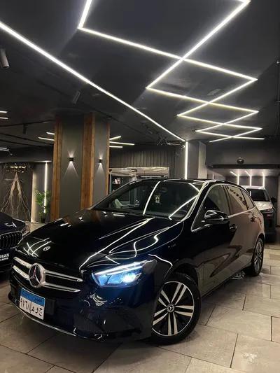 مرسيدس بنز بي-كلاس 2022