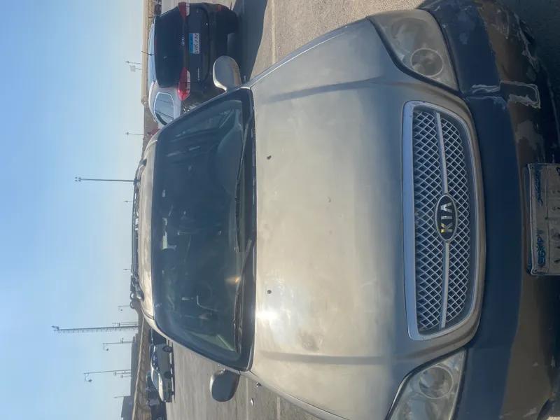 كيا كرنفال ٢٠٠٥ اتوماتيك مرفوعة ١٠ سنوات