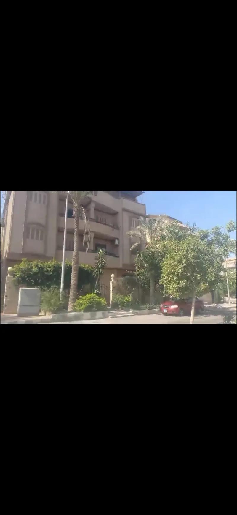 شقة في الحي الثاني التجمع الخامس بجوار بهيج للاسماك