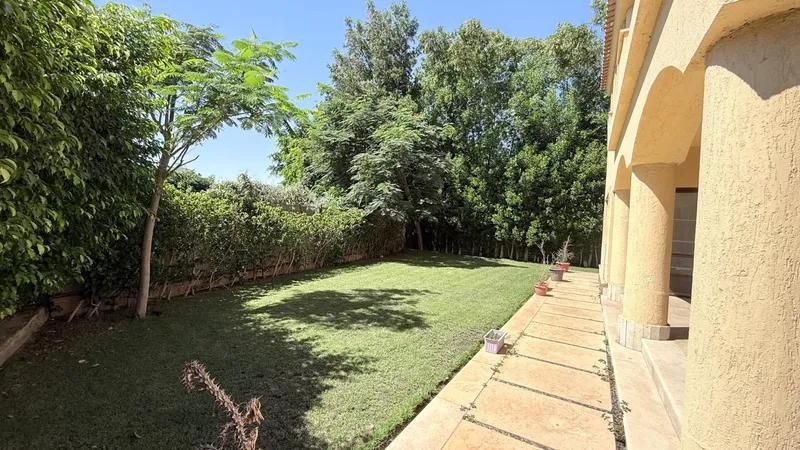 قيلا مستقلة للبيع فى مدينتى VG1 تشطيب خاص _ أستثمار مثالى