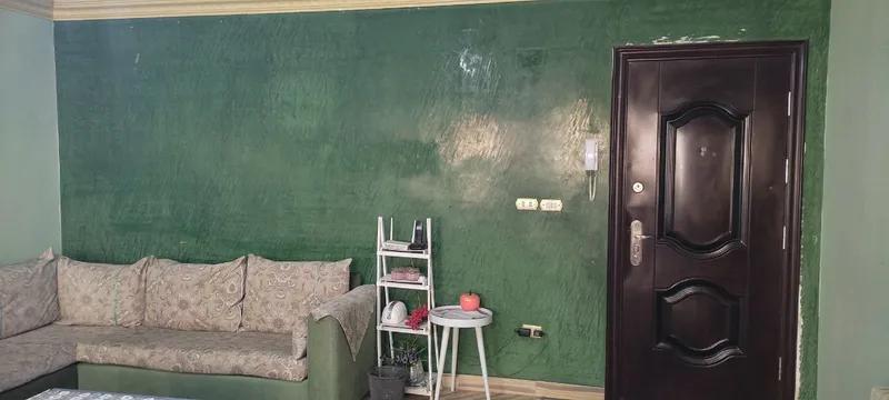 شقة 180م بنزهة العبور سوبر لوكس 3 غرف و2 حمام مطلوب ***