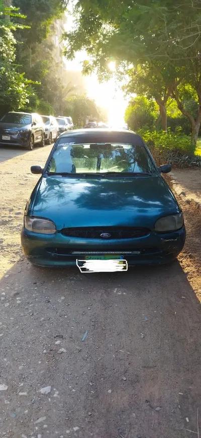 فورد اسكورت 1999