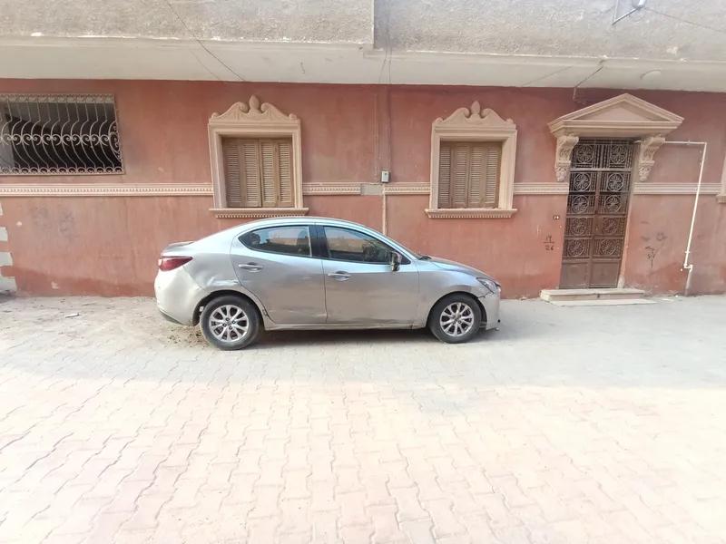 عربيه مازدا ٢ مستعمله اوتوماتيك