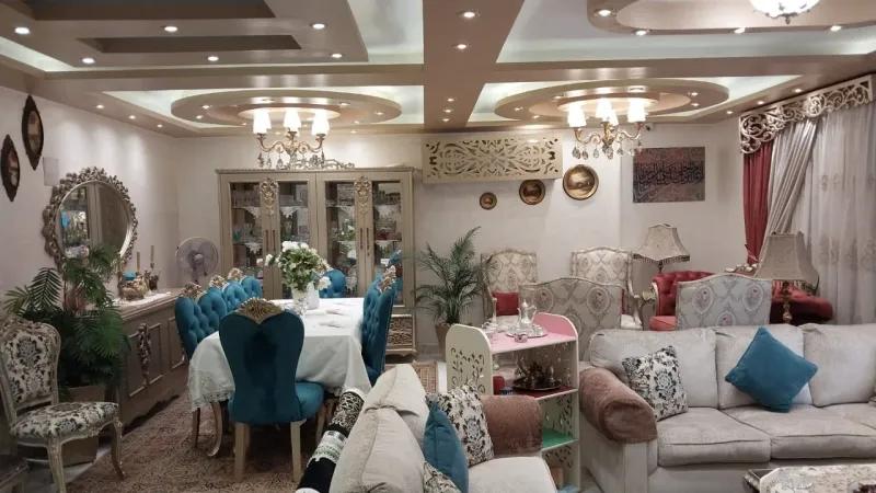 شقه للبيع من المالك مباشرة في كمبوند الندي بزهراء المعادي