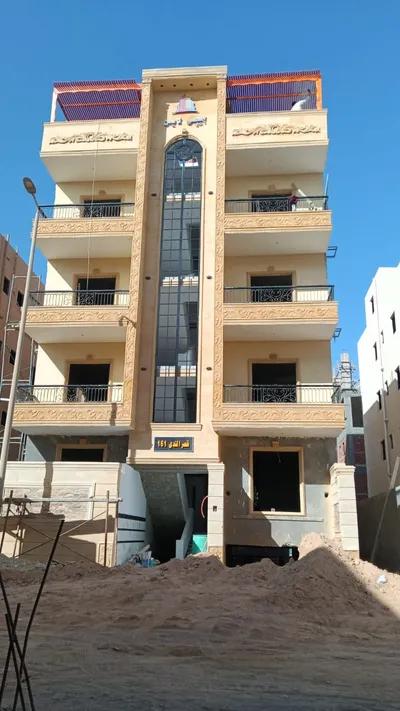 شقة للبيع في طريق الحي الايطالي