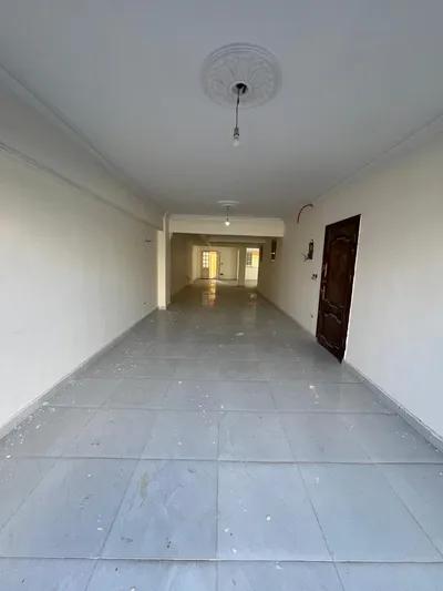 محل للبيع بالهضبه الوسطي ش كلية صيدله