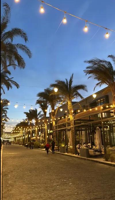 شقة للبيع في ديستريكت 5