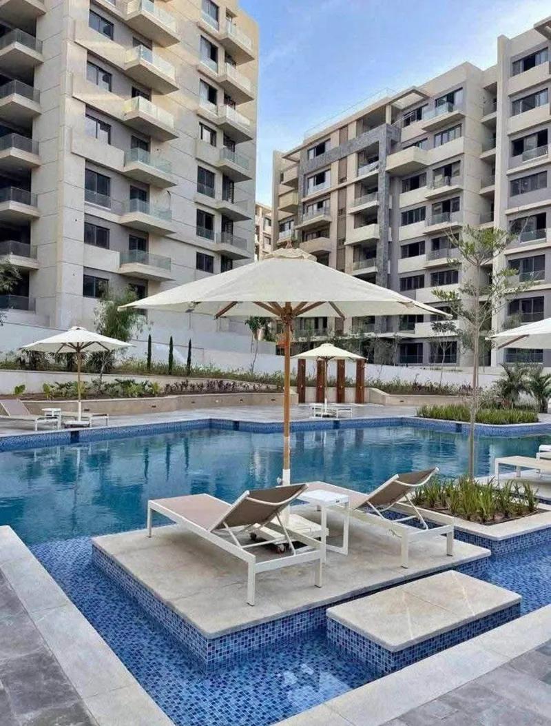 شقة استلام فوريييي في كمبوند IL Bosco