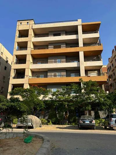 شقة للبيع في مدينة الشروق