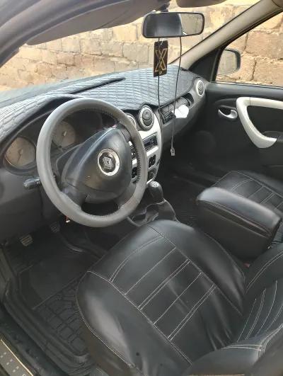 رينو لوجان 2010