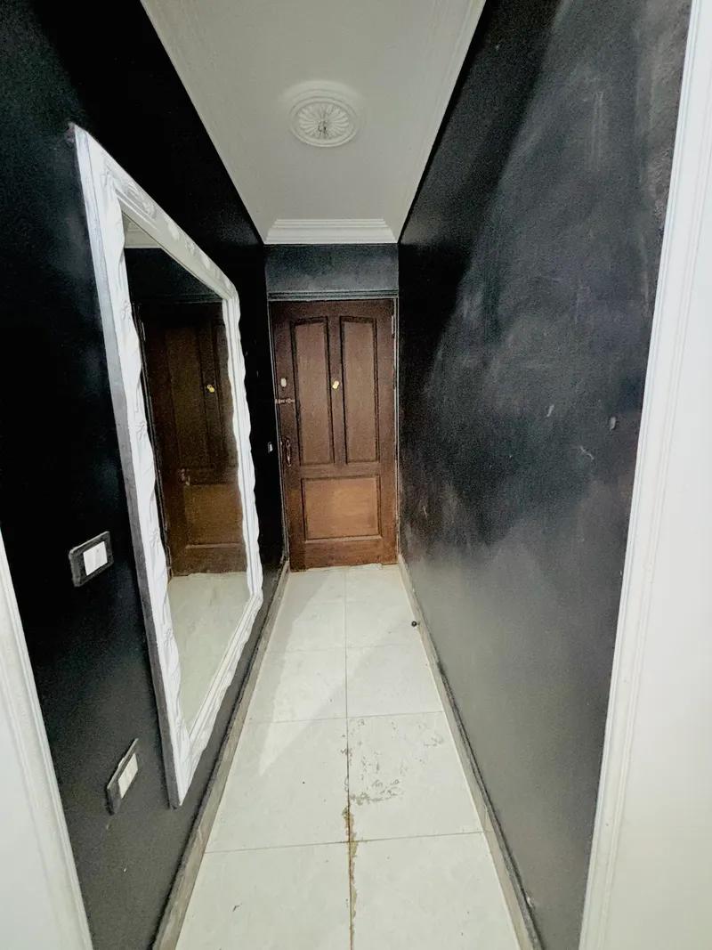 شقه سكني للبيع شارع حلمي الورداني من ابو زيد من العشرين فيصل