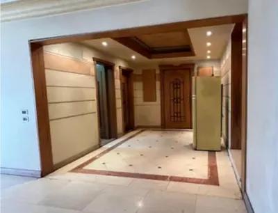 شقة للبيع في حوش عيسى