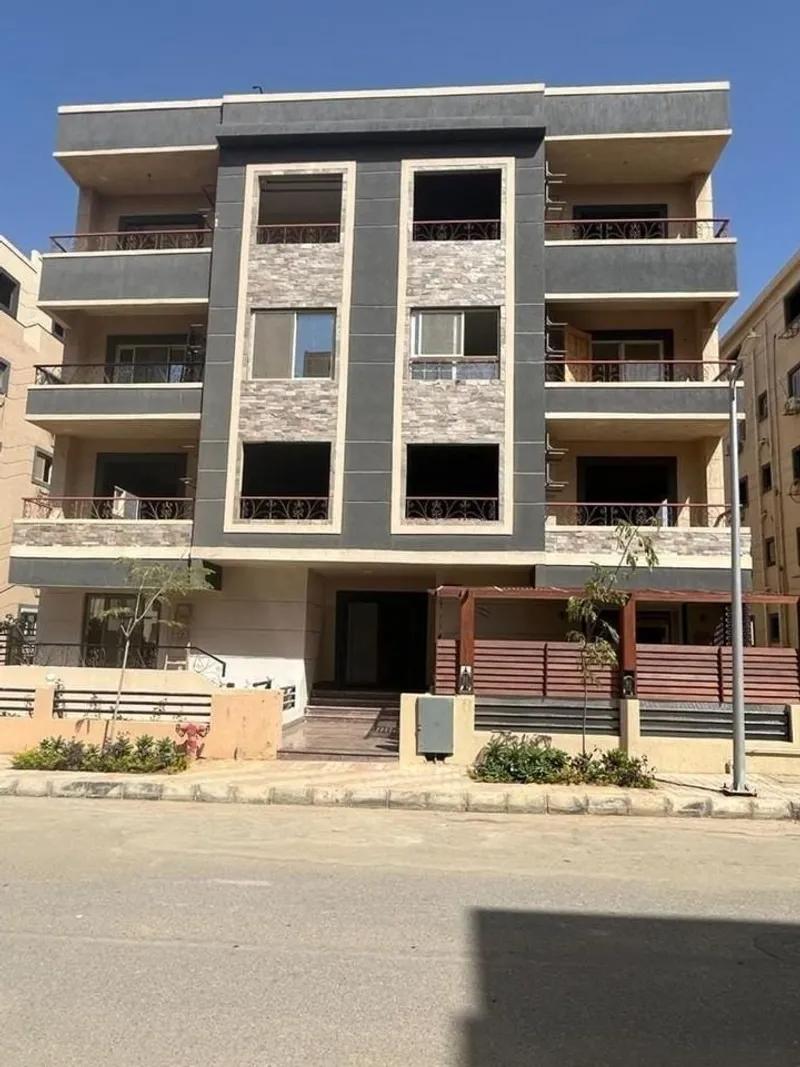 شقة للبيع استلام فوري في كمبوند بالقرب من #auc مساحة 180م