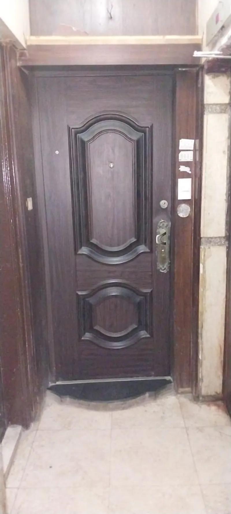 شقة للبيع المنطقة الثامنة شارع هشام لبيب الموازي لمصطفى