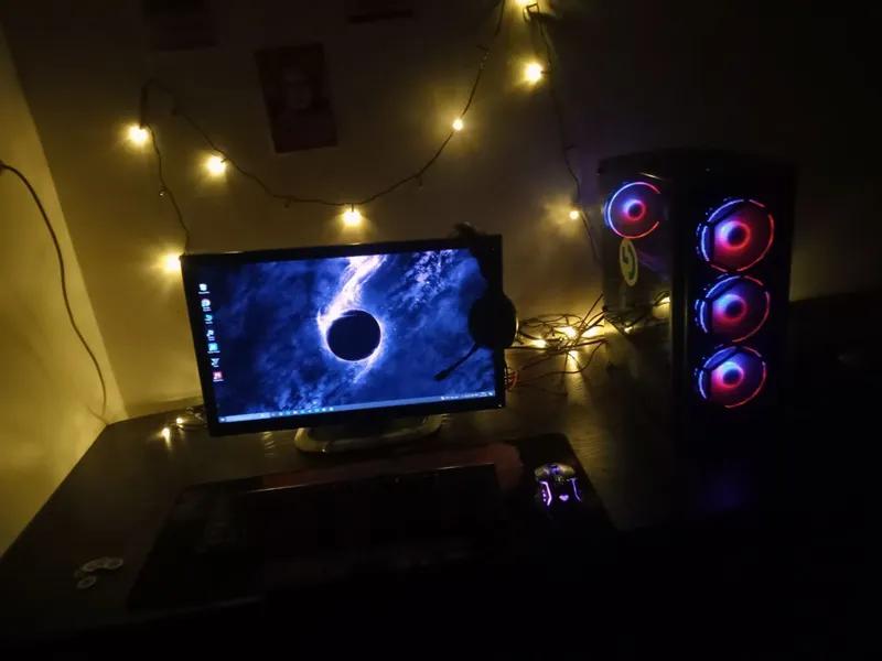 كمبيوتر كامل بكل ملحقاتة