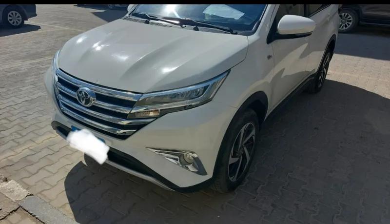 تويوتا راش خليجي ٢٠١٩ سبع راكب فابريكه حاله ممتازه رخصه