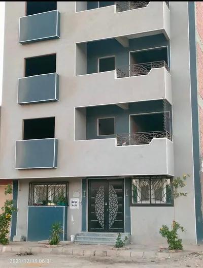 عمارة سكنية للبيع في سوهاج الجديدة