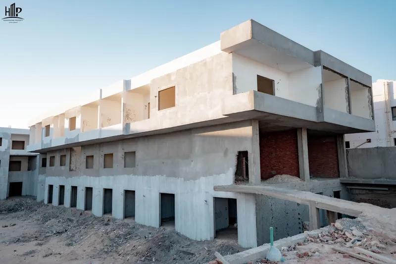 شقه للبيع غرفتين مساحتها 126 متر مربع مقدم 20% فقط