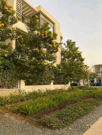 شقة للبيع في تاج سيتي