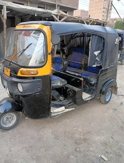 توك توك بجاج 2014 رخصة