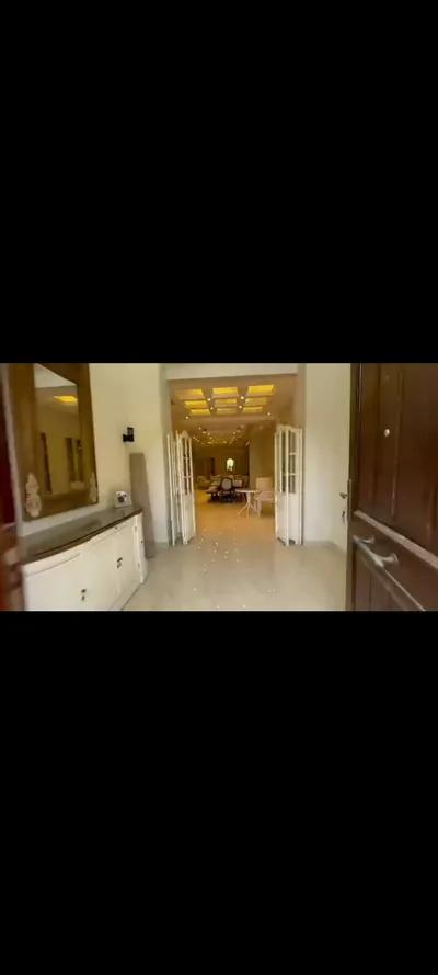 فیلا للبيع في هايد بارك