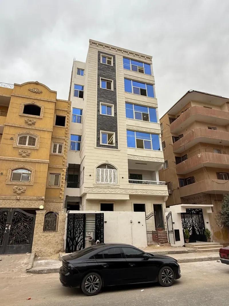 شقة في أكتوبر الحى الثالث سوبر لوكس