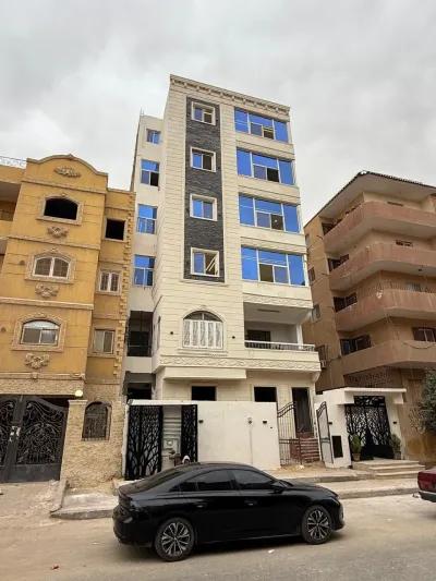 شقة للبيع في الحي الثالث