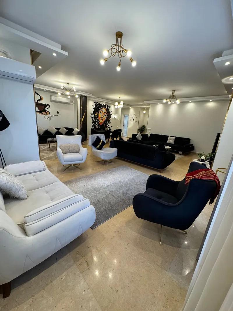 شقه في الشيخ زايد كمبوند هيلز