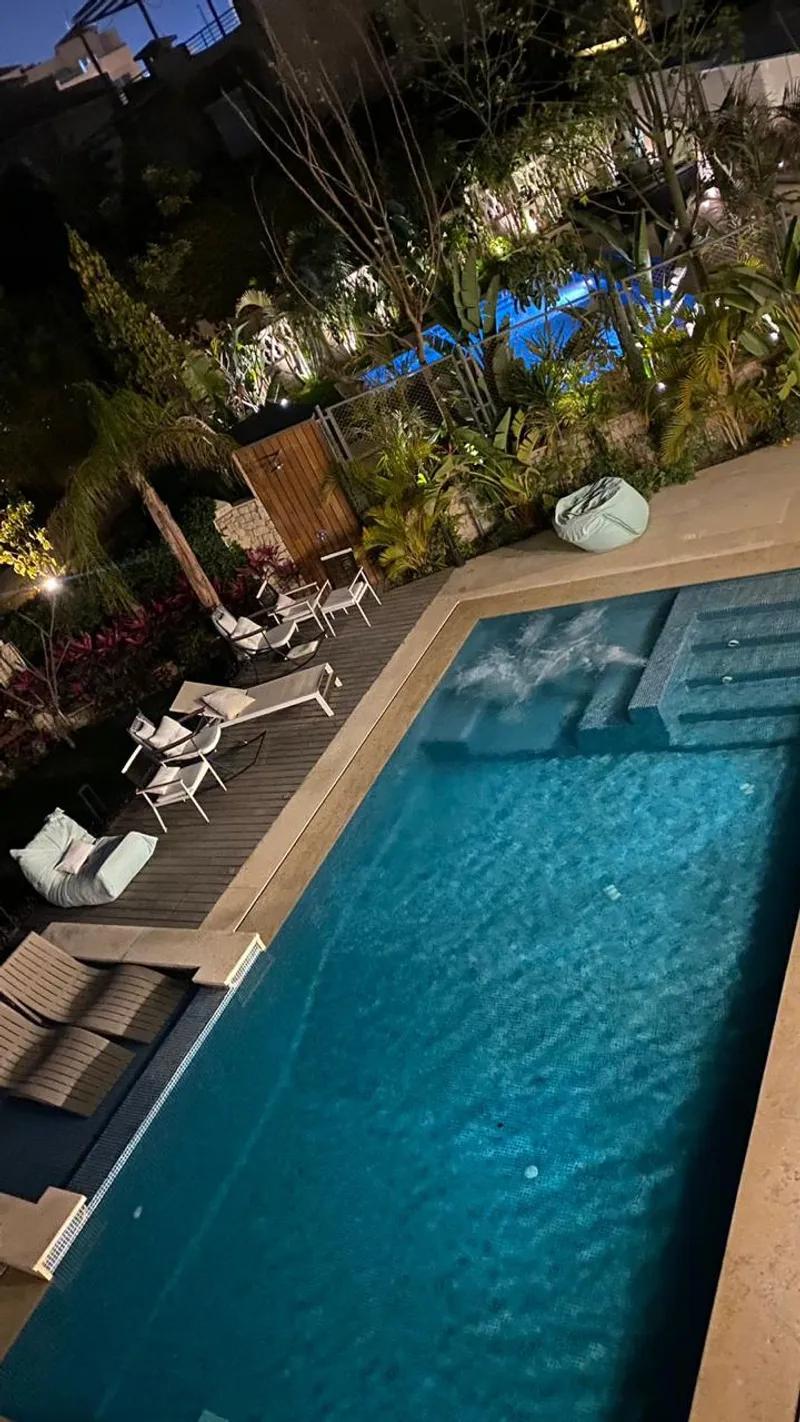 متاح للايجار قصر بأفخم كمبوند بالم هيلز