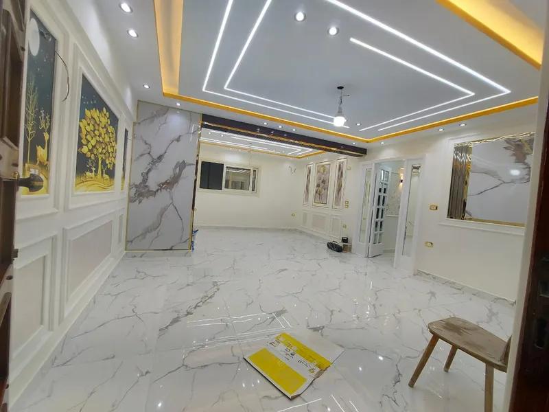 للايجار شقة 220 متر ش عبدالسلام عارف - لوران