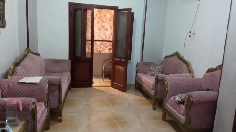 شقة للبيع من المالك في النزهة 2 جسر السويس