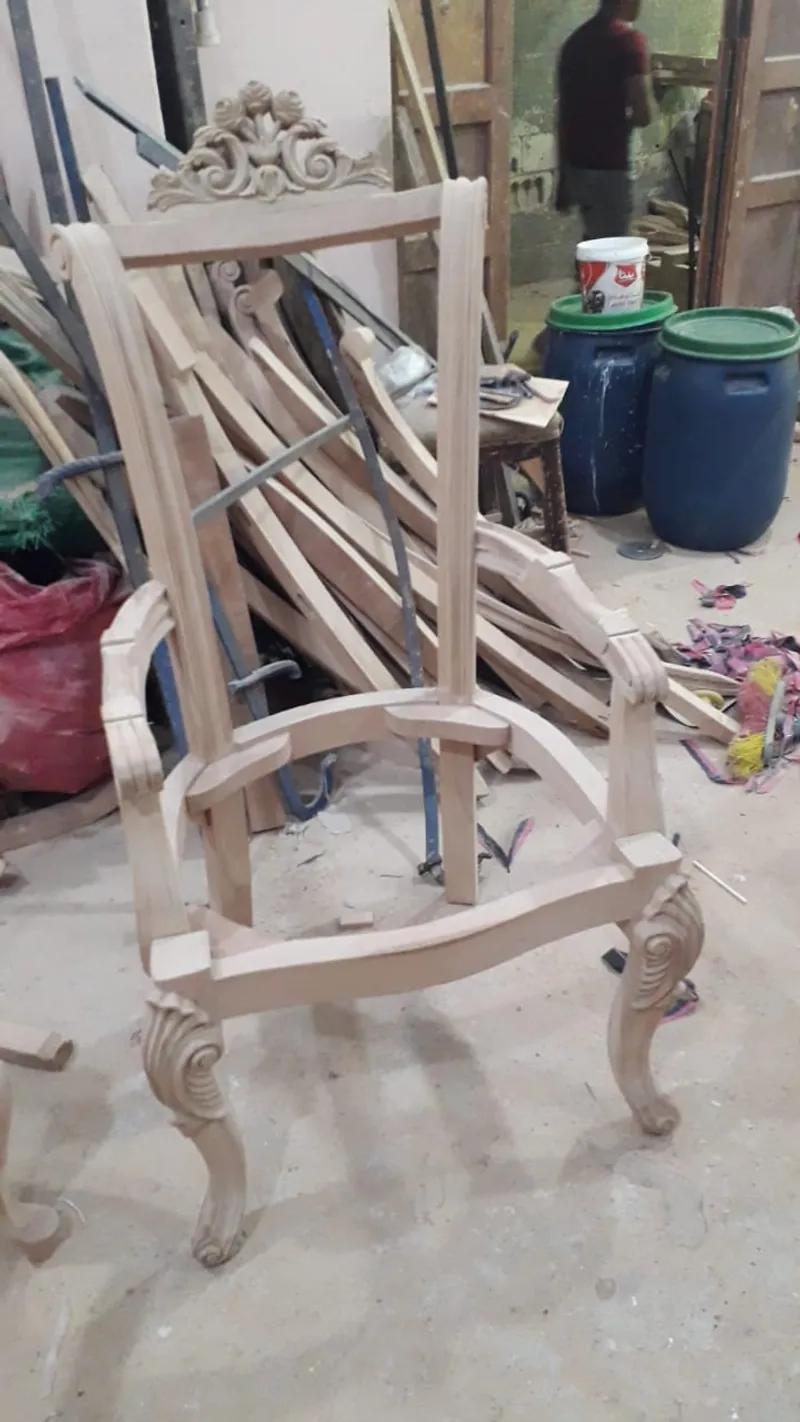 فوتيهات وكراسي وطاولات لأصحاب المطاعم وقاعات الأفراح