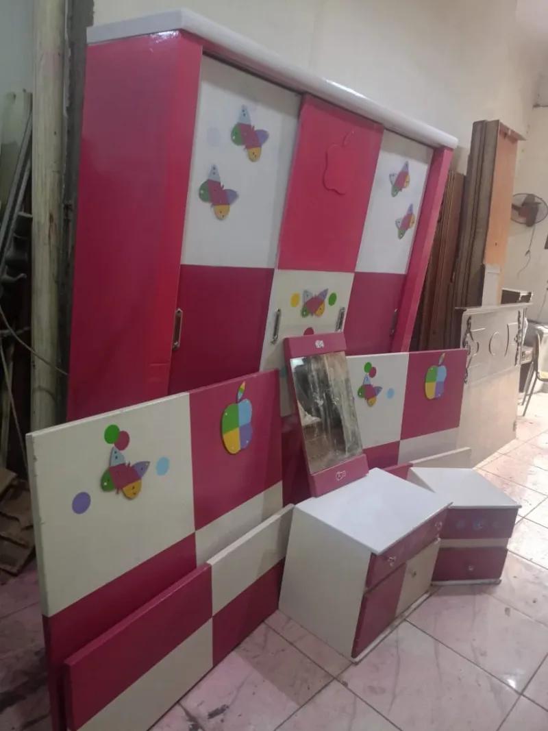 غرفة اطفال عمولة خشب كونتر إندونيسي دولاب ٣ درف جرار عرض