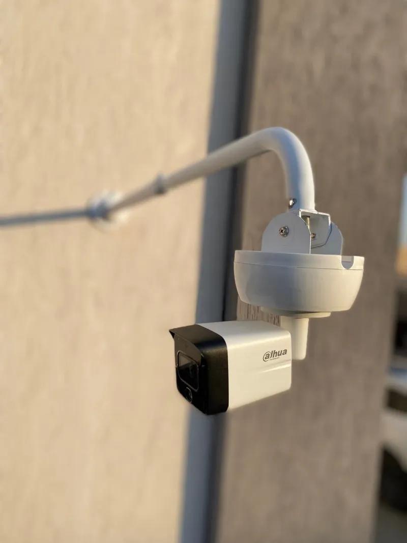 تركيب كاميرات المراقبة وانظمة الصوتيات