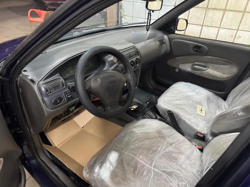 فورد اسكورت ١٩٩٩