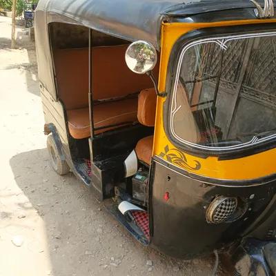 باجاج أخرى 2012