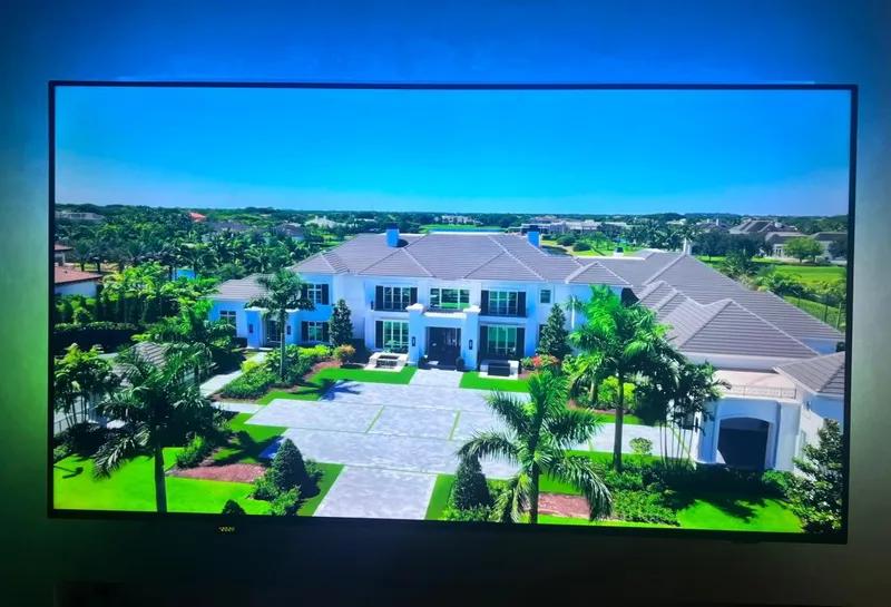 تلفزيون فيليبس ٧٠بوصه مستورد من الإمارات شبه جديد