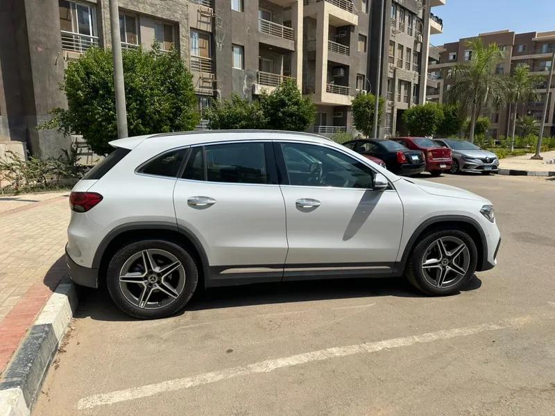 سياره مرسيدس للبيع