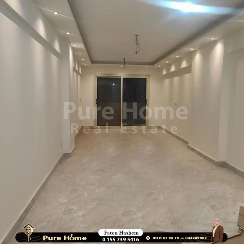 شقة للايجار- سموحه الجديده ( كومبوند مميز )