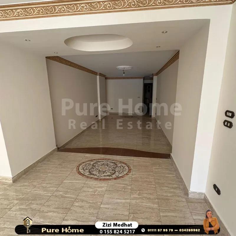 شقة للايجار – ستانلي – خطوات من البحر