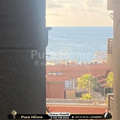 شقة دوبلكس للايجار المفروش - جليم - خطوات من البحر