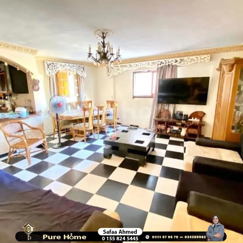 شقة للبيع - جليم -شارع احمد فتحي