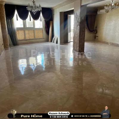 شقة للبيع في رشدي