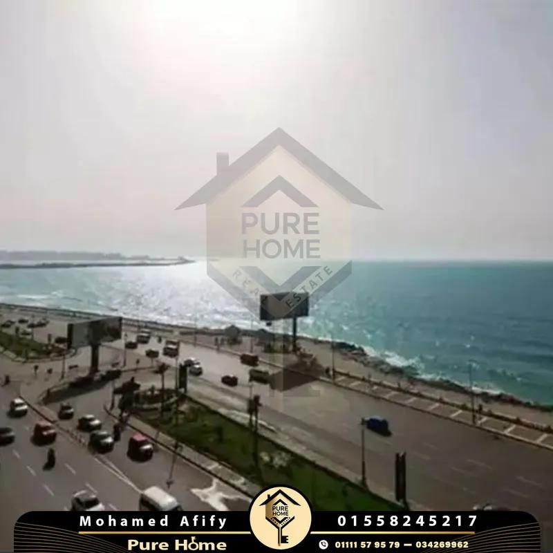 شقة للبيع 185 م - كامب شيزار- بحر جانبى