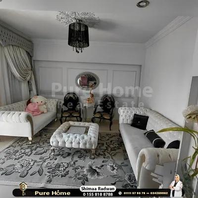 شقة للبيع في كامب سيزار