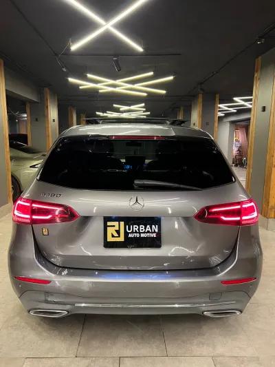 مرسيدس بنز الفئه b 2021