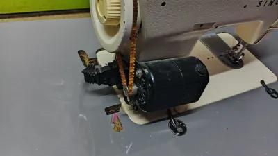 ماكينة خياطة singer بالطربيزة و موتور ألماني و زجزاج في الطالبية, الجيزة - 6,000 EGP