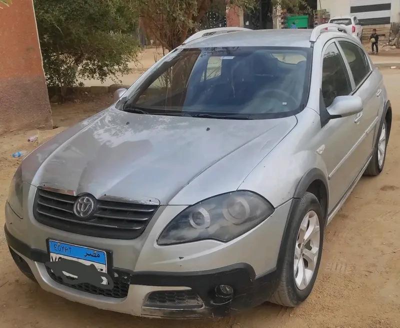 سيارة بريليانس كروس ٢٠١٣