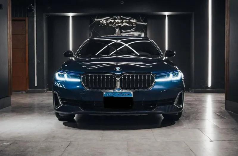 BMW i530 ..