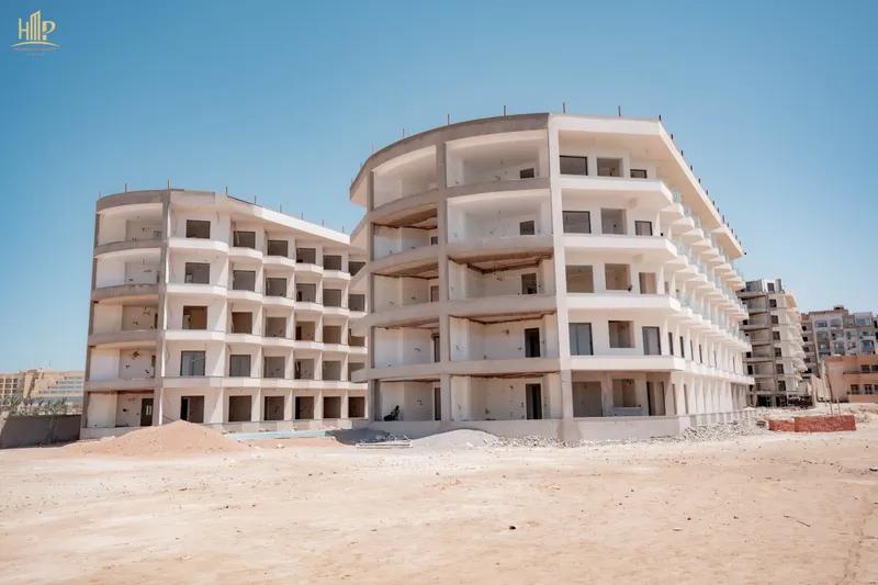 شقة 76م أوضة وصالة بإطلالة على البحر والمسبح ستوريا ديل ماري